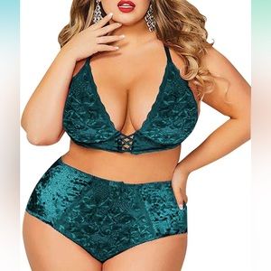 NEW green velvet lingerie crisscross set